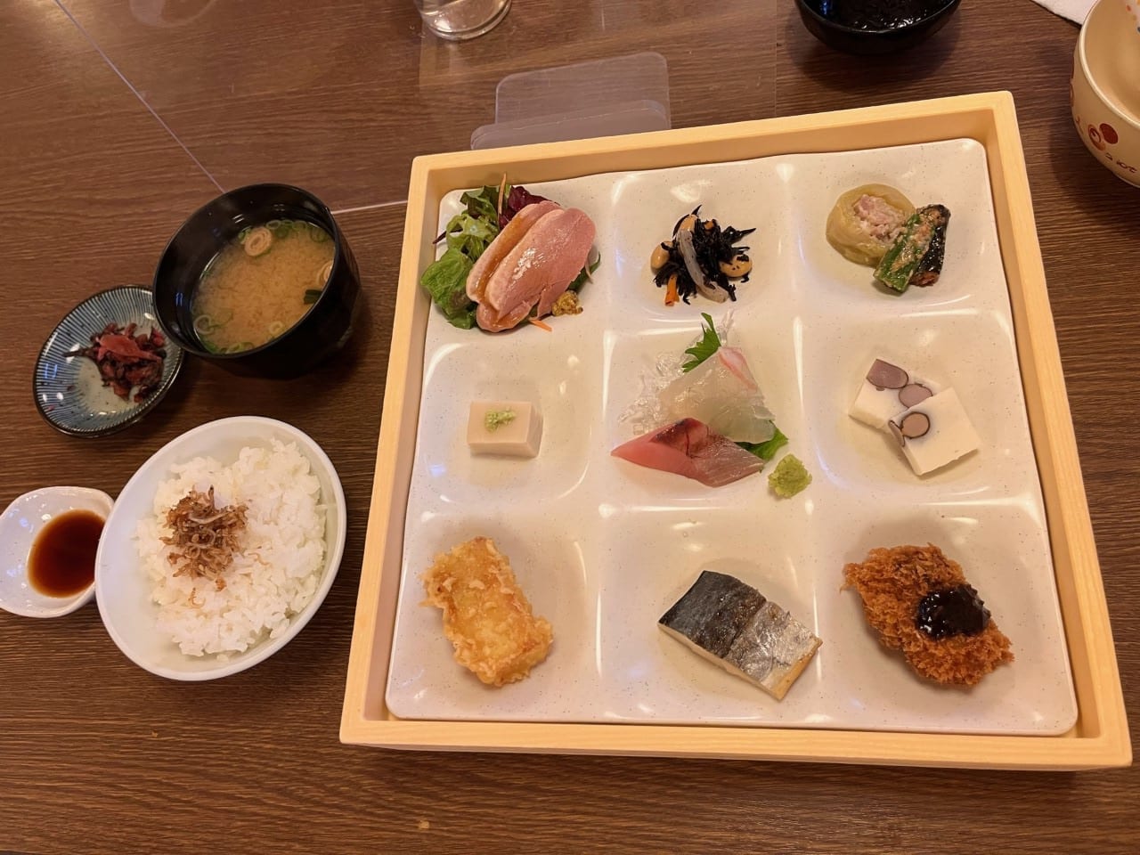 食事処花の里の花の里弁当