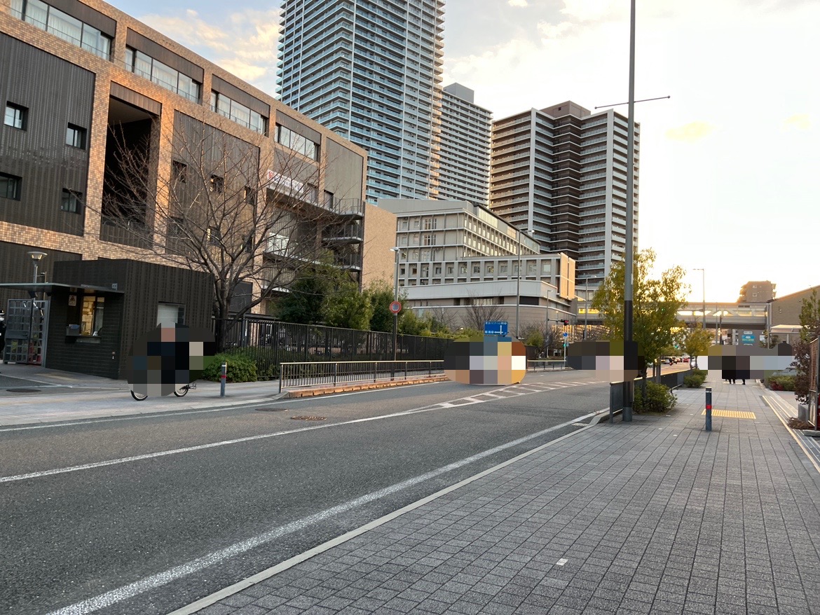 JR高槻駅方面